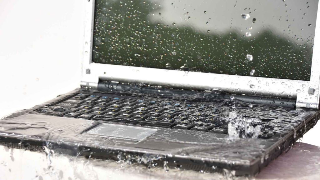 Pertolongan Pertama Laptop Kena Air